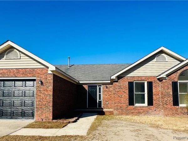 1109 Whiskerlake Drive, Fayetteville, NC 28312