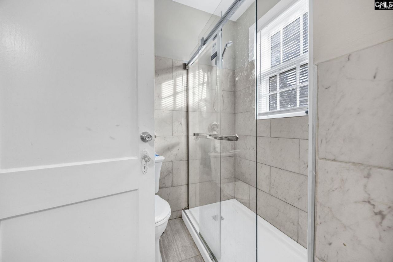 613 Joan Street  Photo 23