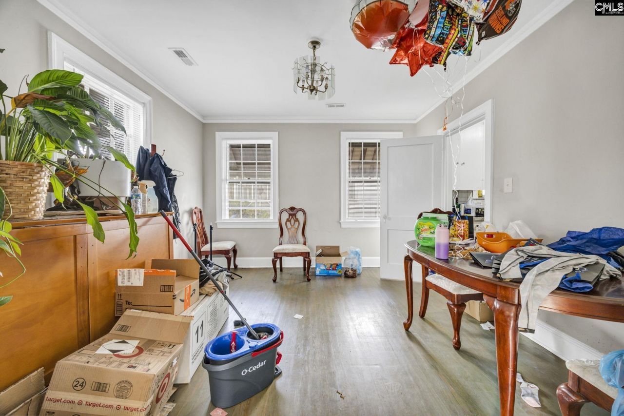 613 Joan Street  Photo 7