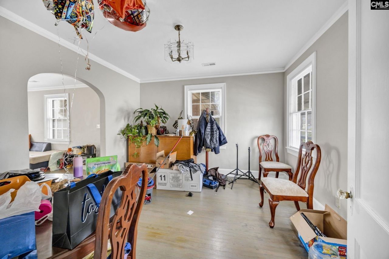 613 Joan Street  Photo 9