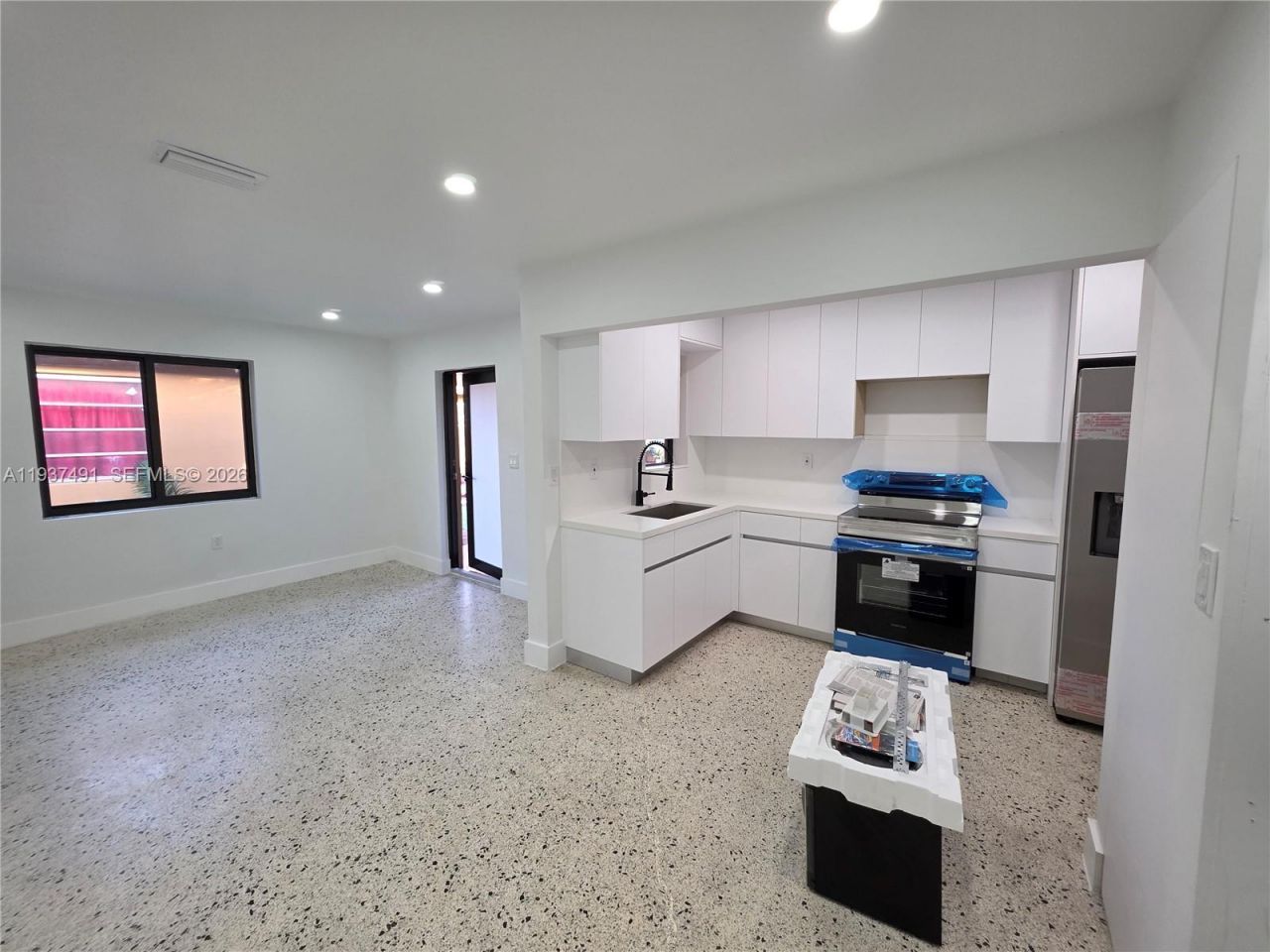 233 E 7th St, Unit 2, Hialeah, FL 33010 Photo