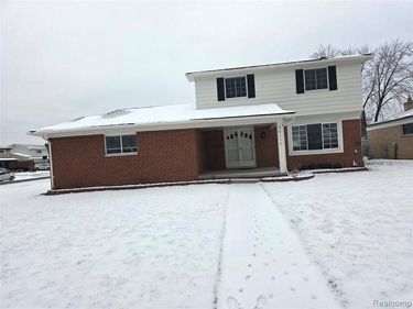 36117 Del Ray Drive, Sterling Heights, MI 48310