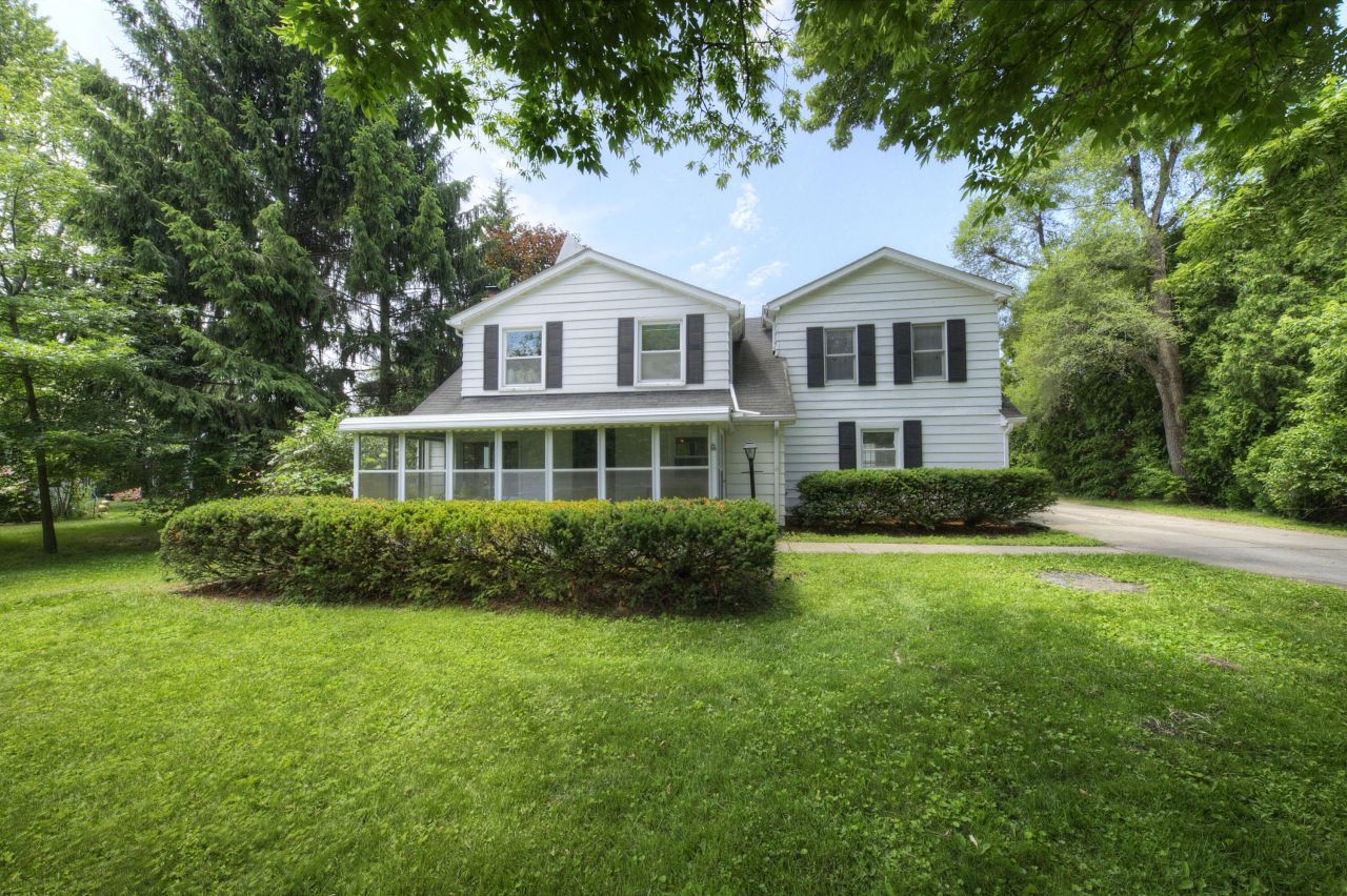 15601 Park Lane, Plymouth, MI 48170 Main Photo