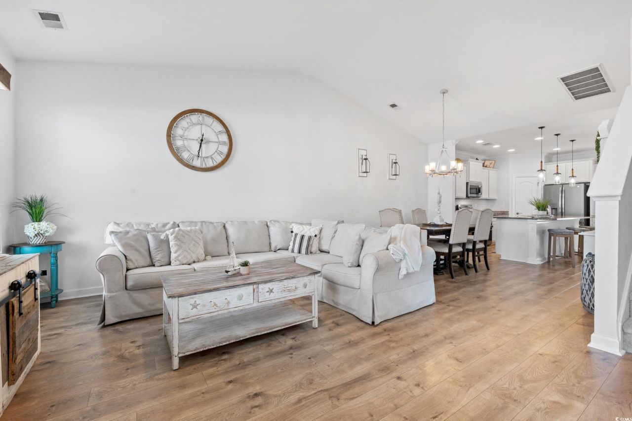 426 Goldenrod Circle Photo 11