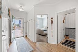 426 Goldenrod Circle photo 4