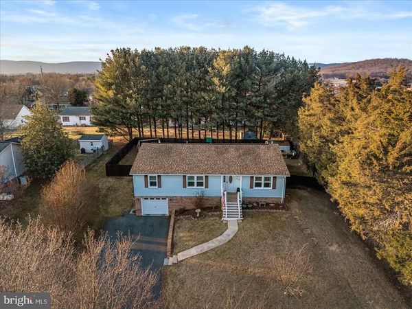 95 CECELIA STREET, TOMS BROOK, VA 22660