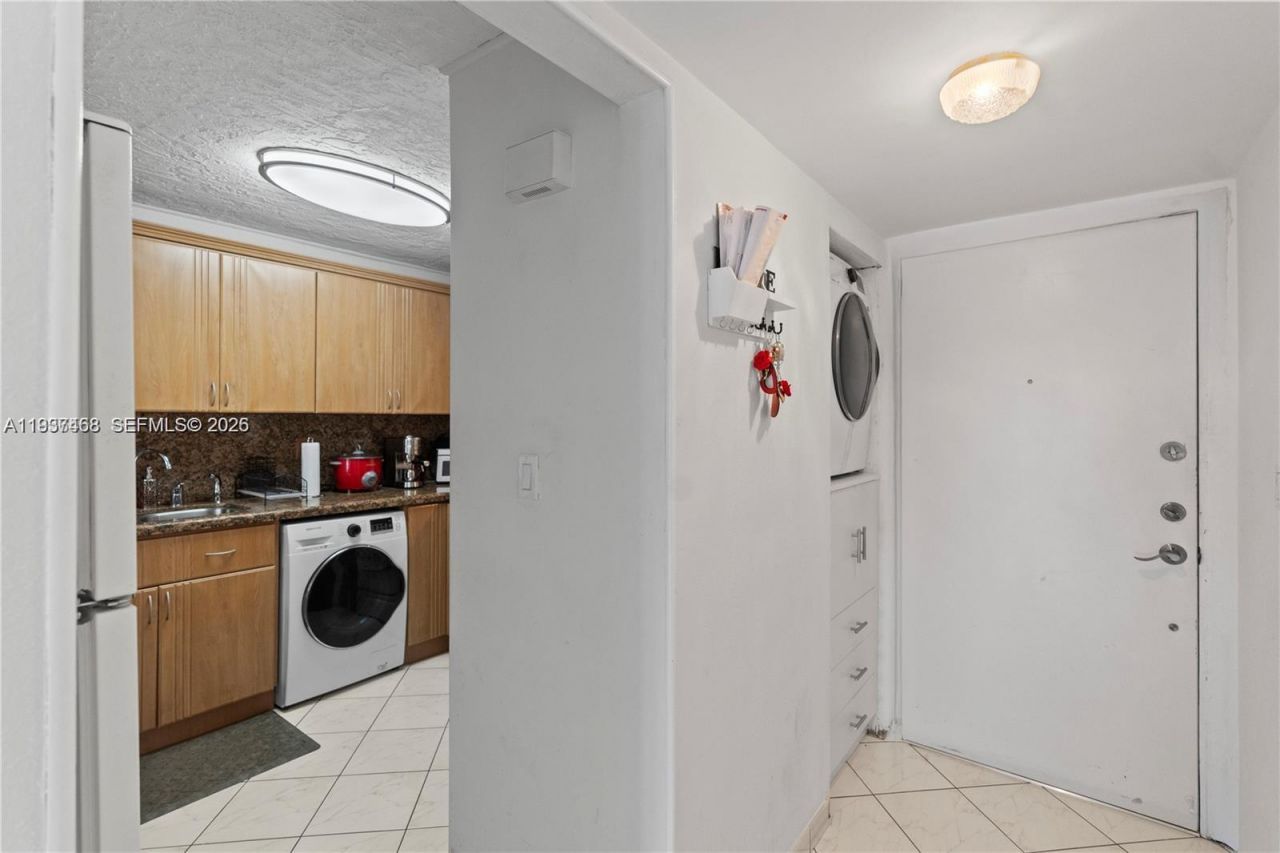 1810 W 56th St, Unit 3223, Hialeah, FL 33012 Photo