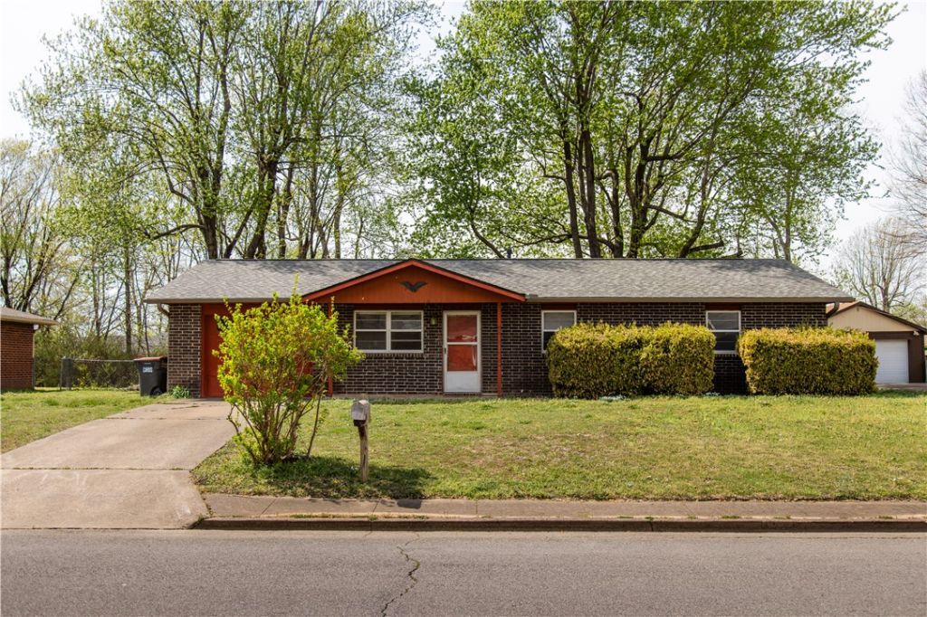 1004 Daline Street, Springdale, AR 72762 Main Photo