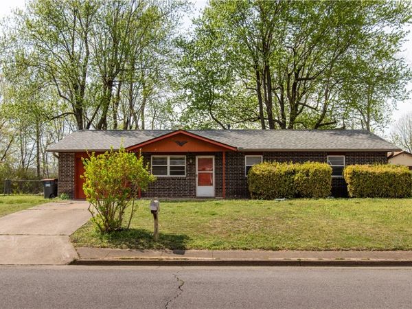 1004 Daline Street, Springdale, AR 72762