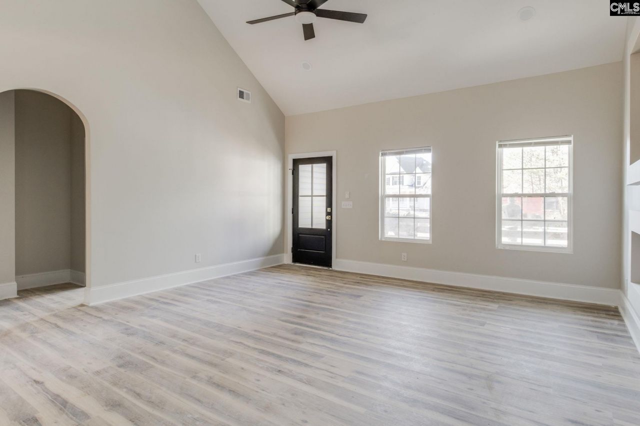 50 Rambling Drive Photo 8