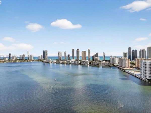 2600 Island Blvd, Unit 3006, Aventura, FL 33160