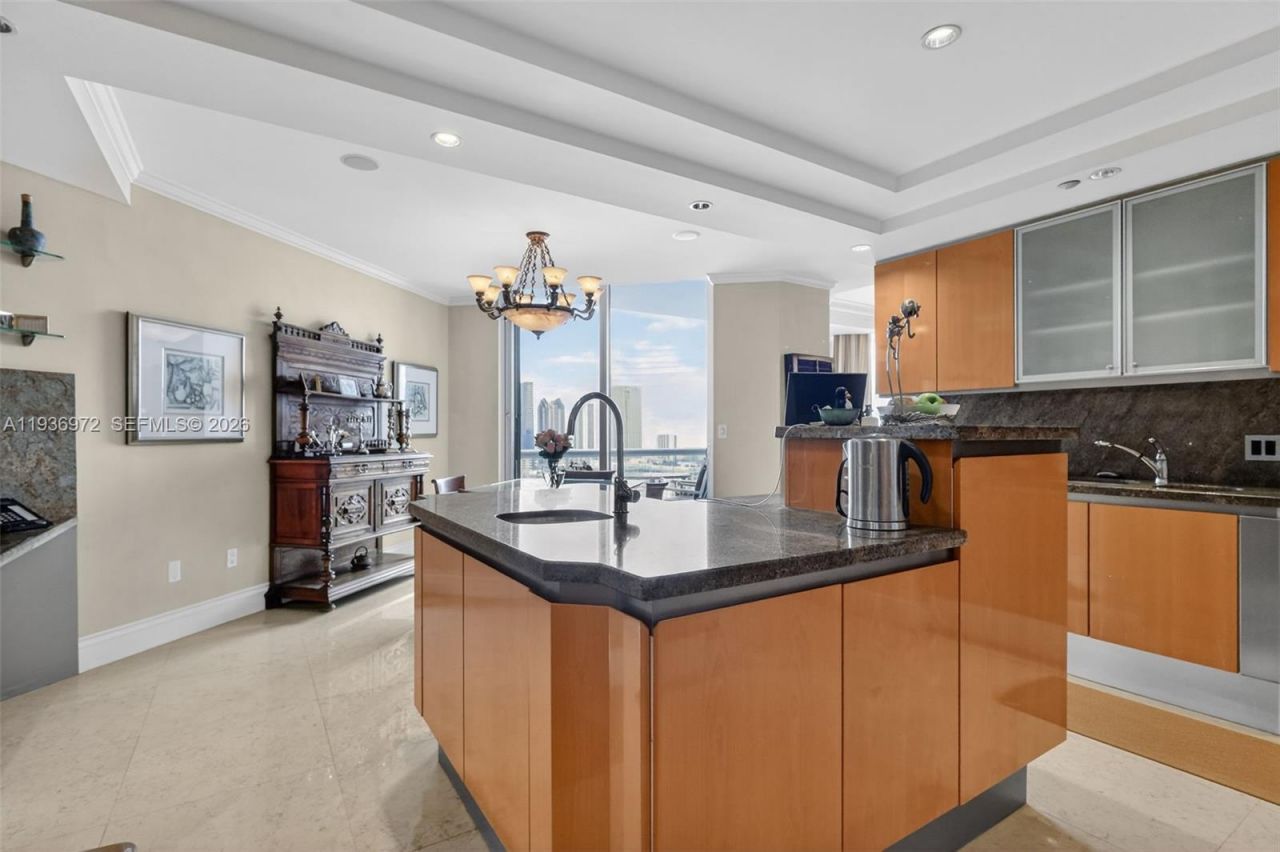 2600 Island Blvd, Unit 3006, Aventura, FL 33160 Photo