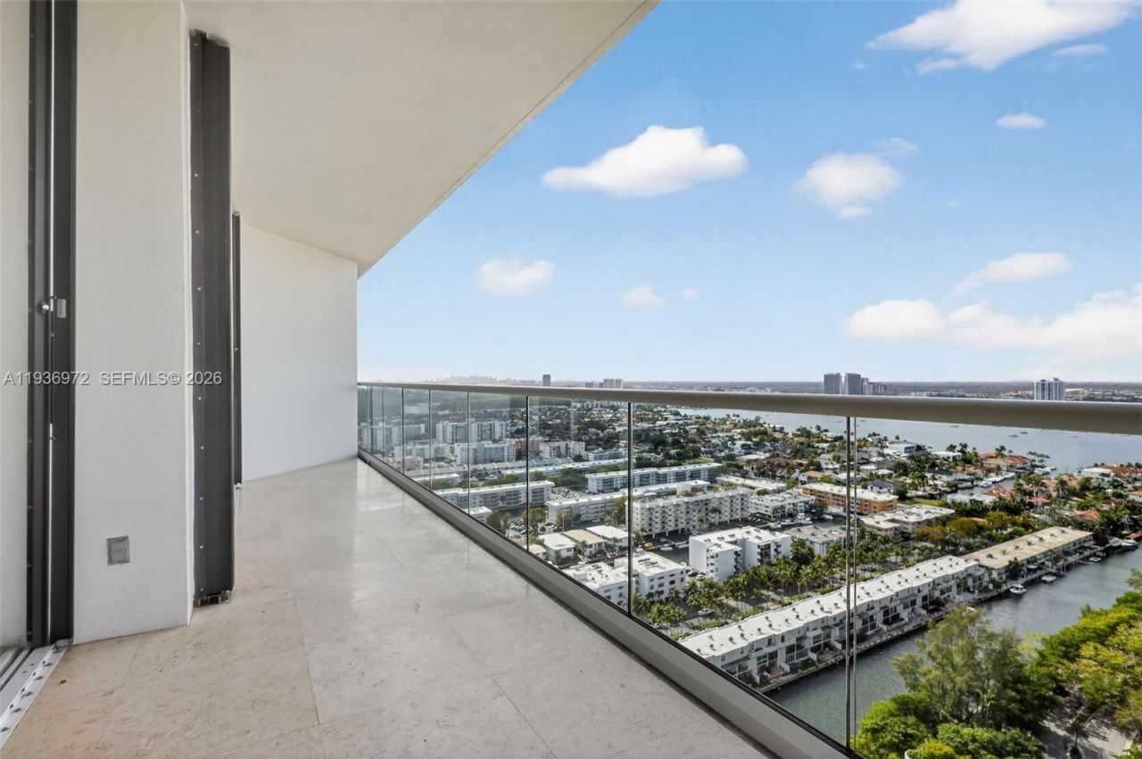 2600 Island Blvd, Unit 3006, Aventura, FL 33160 Photo