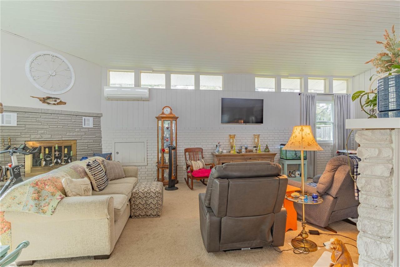 897 Cr 454, Lake Panasoffkee, FL 33538 Photo