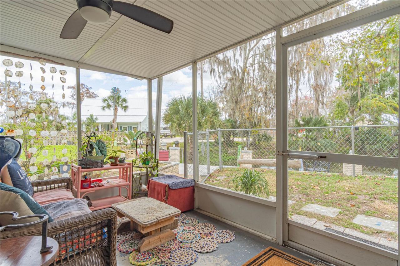 897 Cr 454, Lake Panasoffkee, FL 33538 Photo