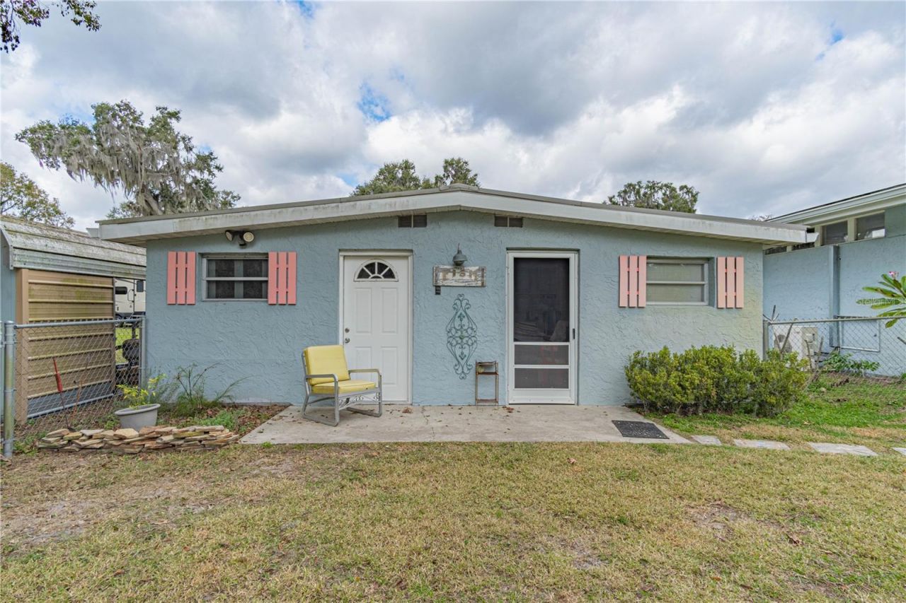 897 Cr 454, Lake Panasoffkee, FL 33538 Photo