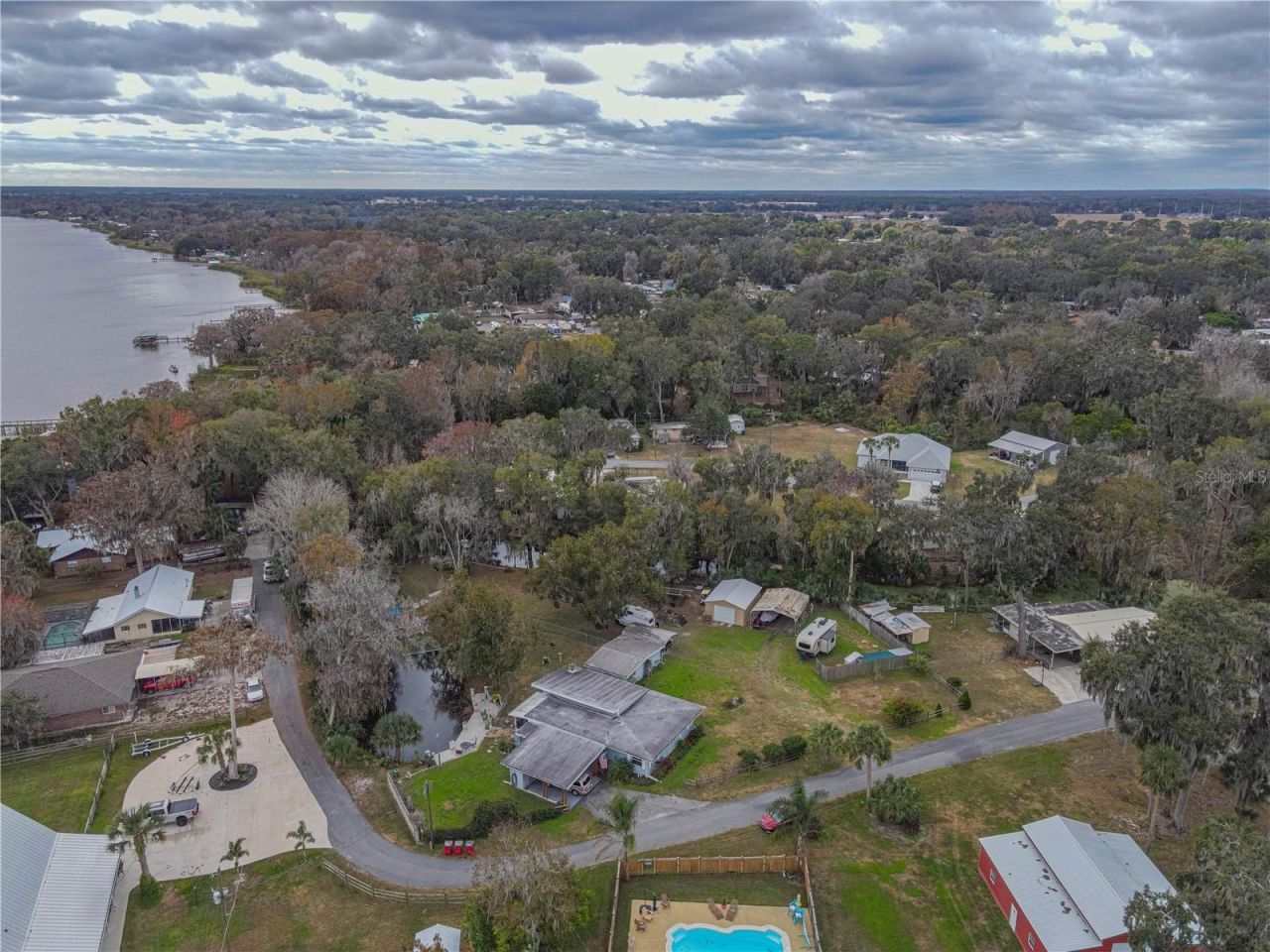 897 Cr 454, Lake Panasoffkee, FL 33538 Photo