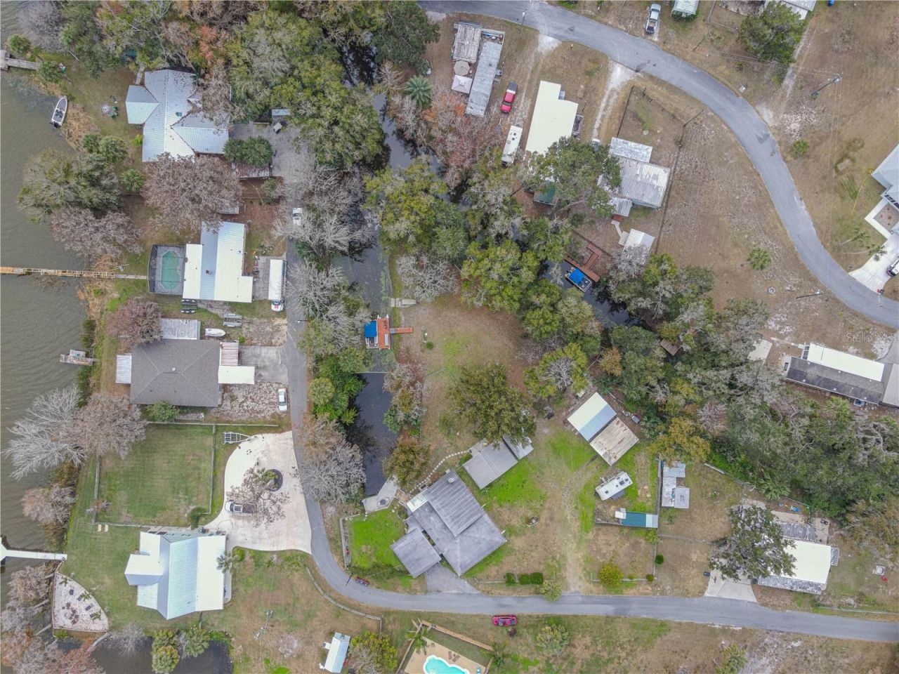 897 Cr 454, Lake Panasoffkee, FL 33538 Photo