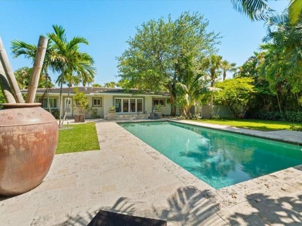 1635 Seabreeze Blvd, Fort Lauderdale, FL 33316