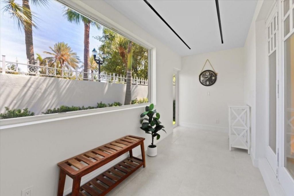 1635 Seabreeze Boulevard, Fort Lauderdale, FL 33316 Photo