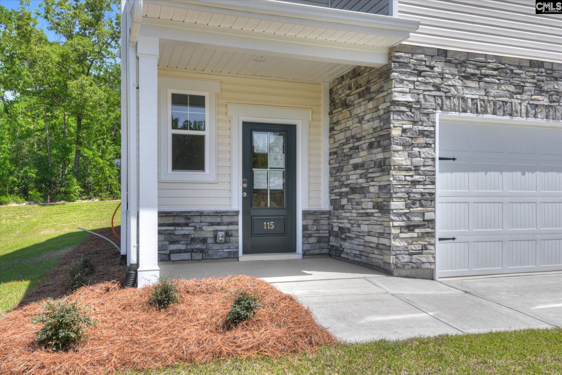 115 Bloomsbury Drive Photo 4
