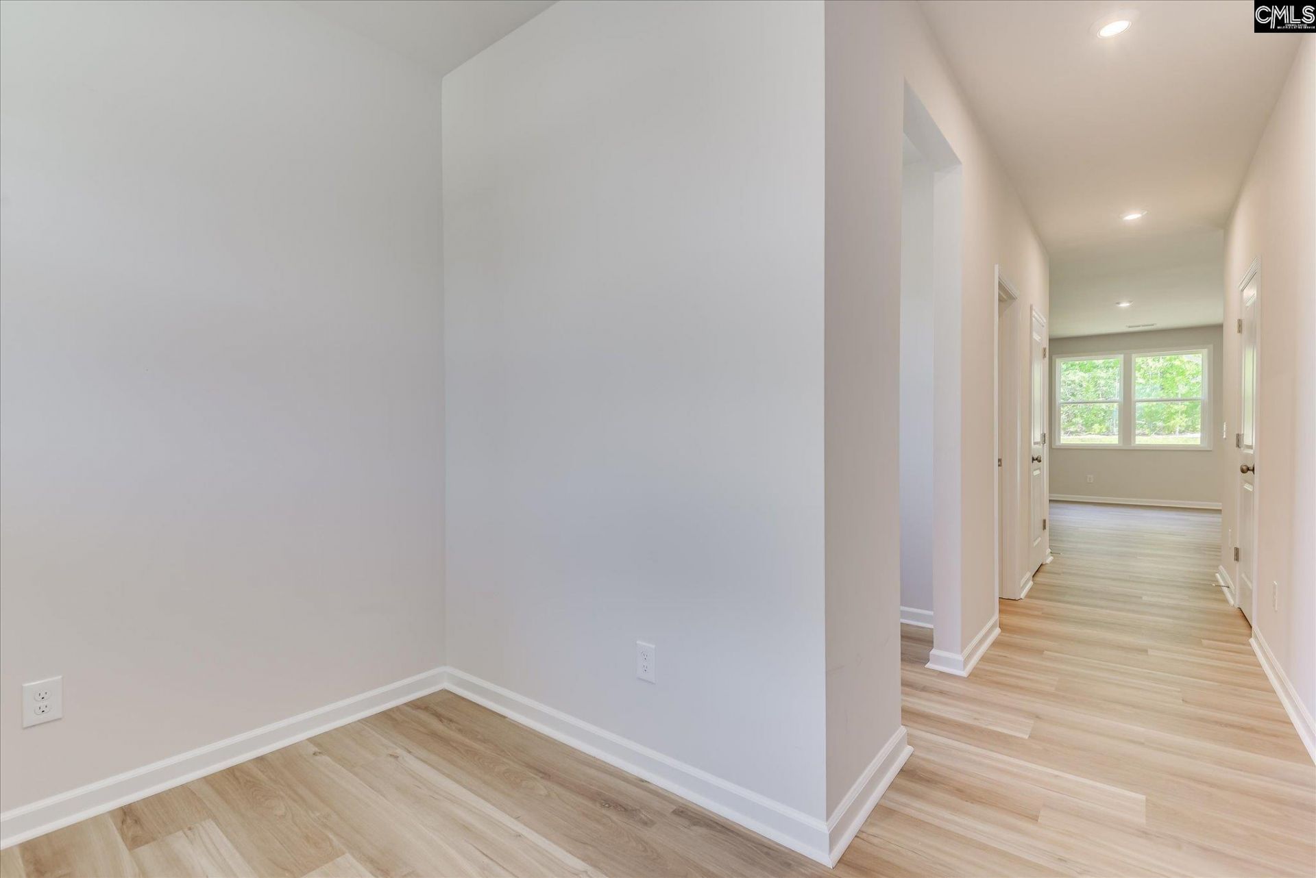 115 Bloomsbury Drive Photo 6