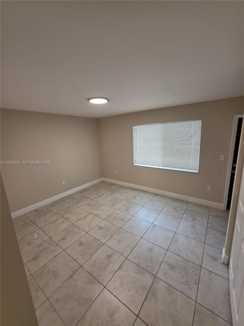 1990 NW 4th Ct, Unit 7, Miami, FL 33136 Photo