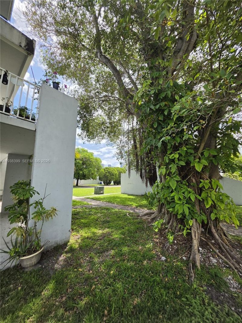 1990 NW 4th Ct, Unit 7, Miami, FL 33136 Photo