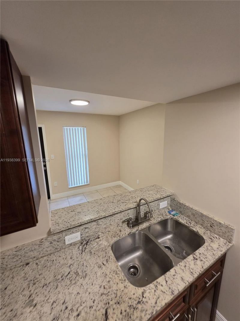 1990 NW 4th Ct, Unit 7, Miami, FL 33136 Photo