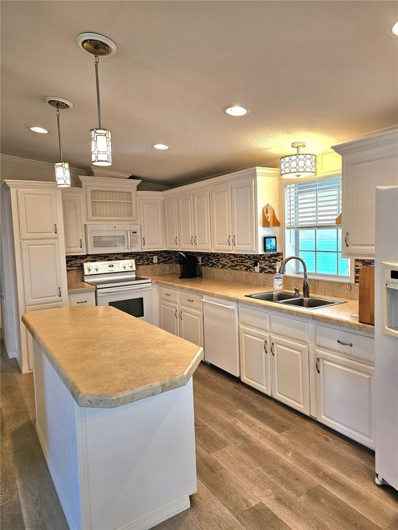 27 Freeman Avenue, Punta Gorda, FL 33950 Photo