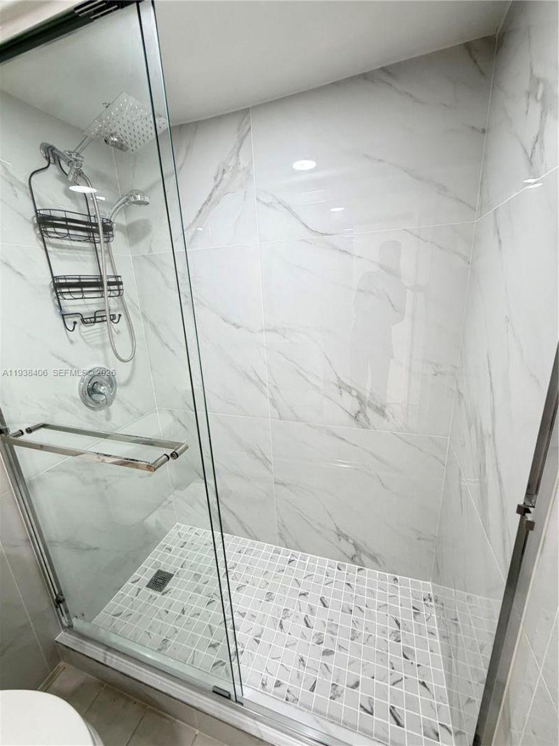 200 172nd St, Unit 104, Sunny Isles Beach, FL 33160 Photo