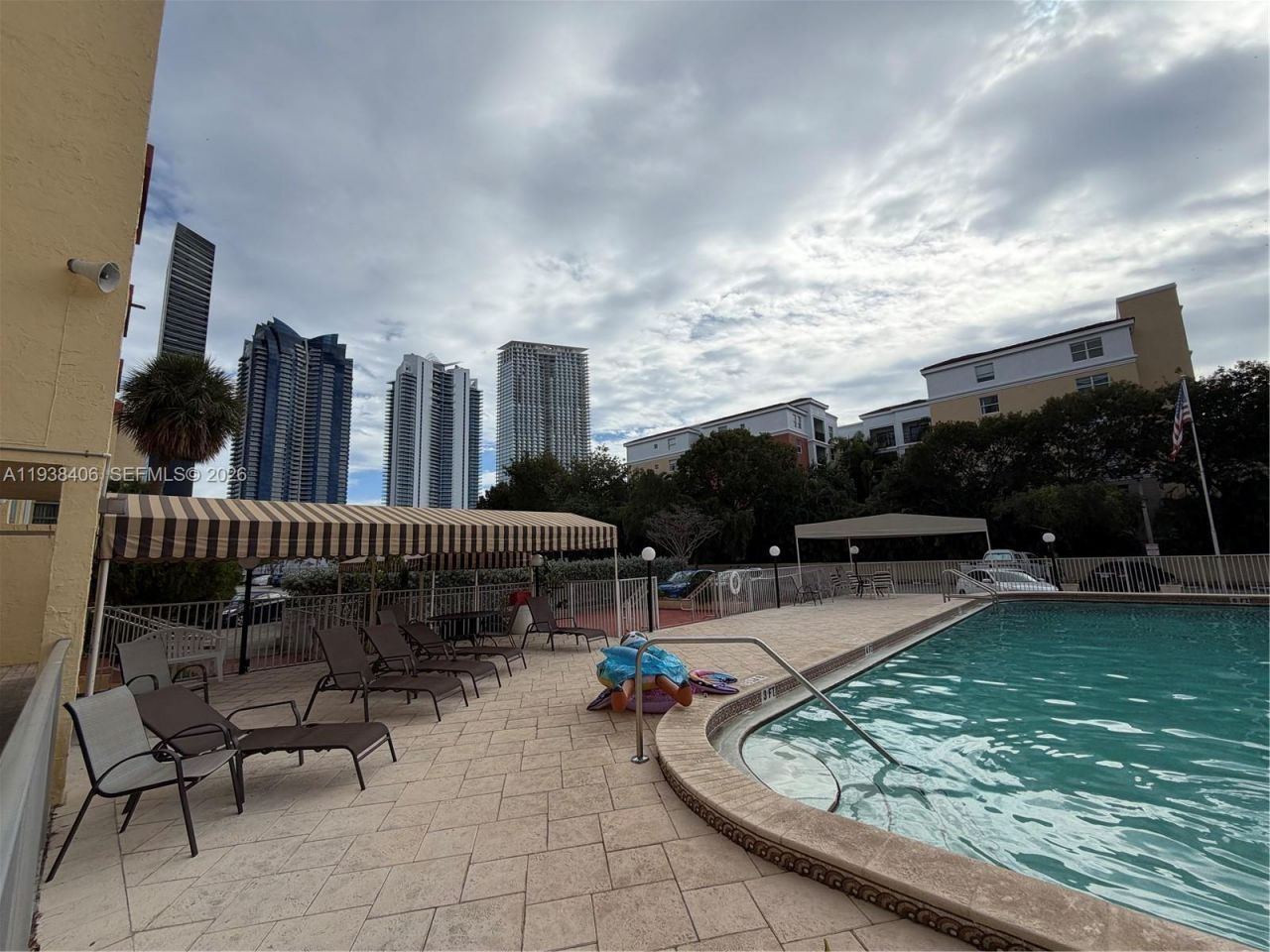 200 172nd St, Unit 104, Sunny Isles Beach, FL 33160 Photo