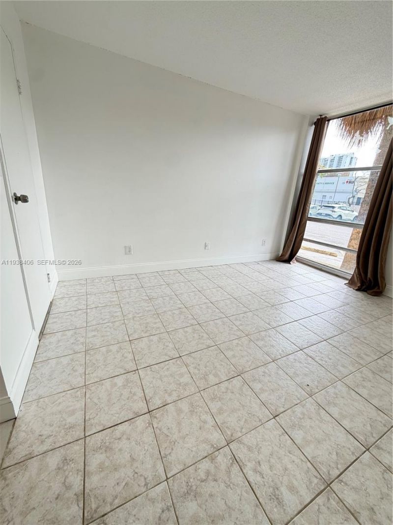200 172nd St, Unit 104, Sunny Isles Beach, FL 33160 Photo
