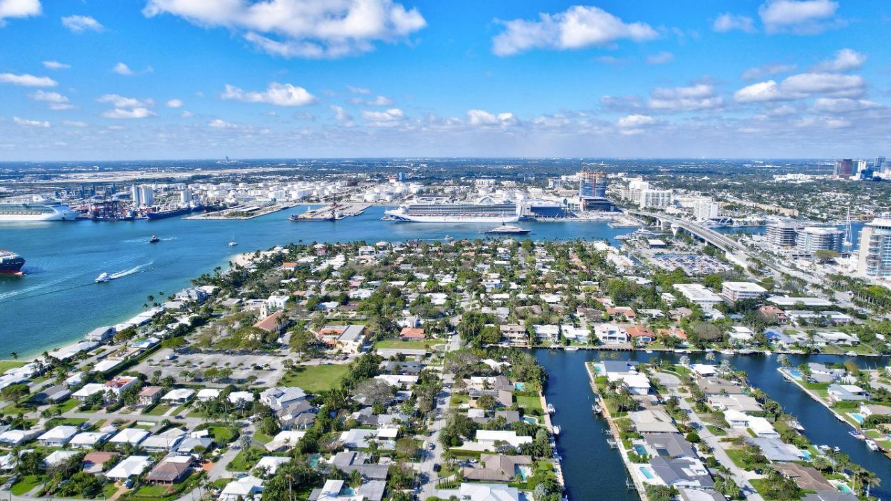 1900 S Ocean Drive, Unit 1702, Fort Lauderdale, FL 33316 Photo