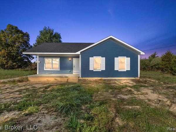 6640 Lemon Road, Bancroft Vlg, MI 48414