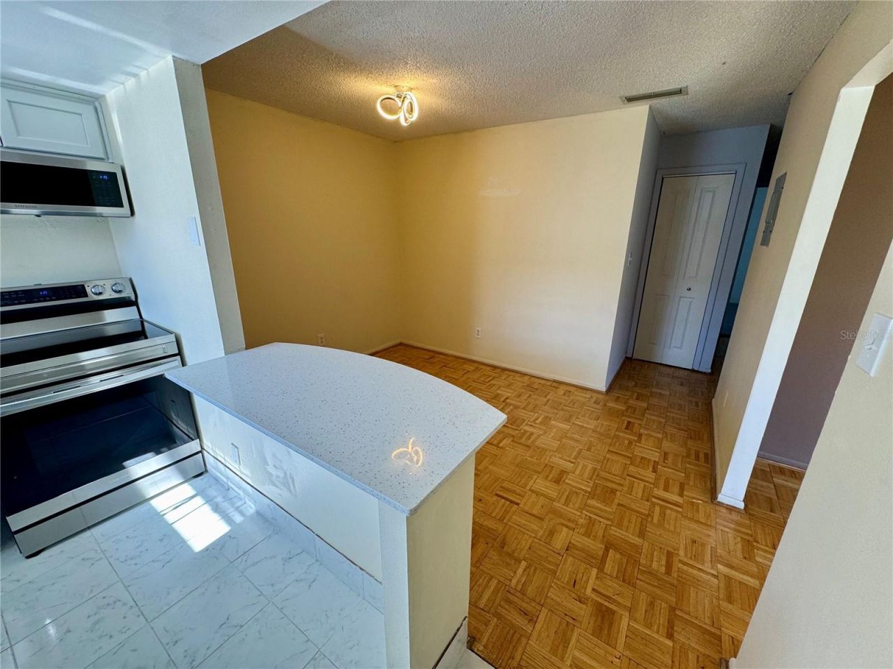 1140 84th Avenue N, Unit D, Saint Petersburg, FL 33702 Photo