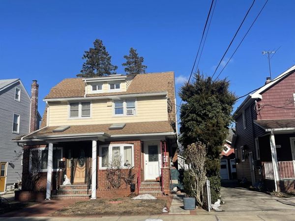 103 E Saint Marks Place, Valley Stream, NY 11580