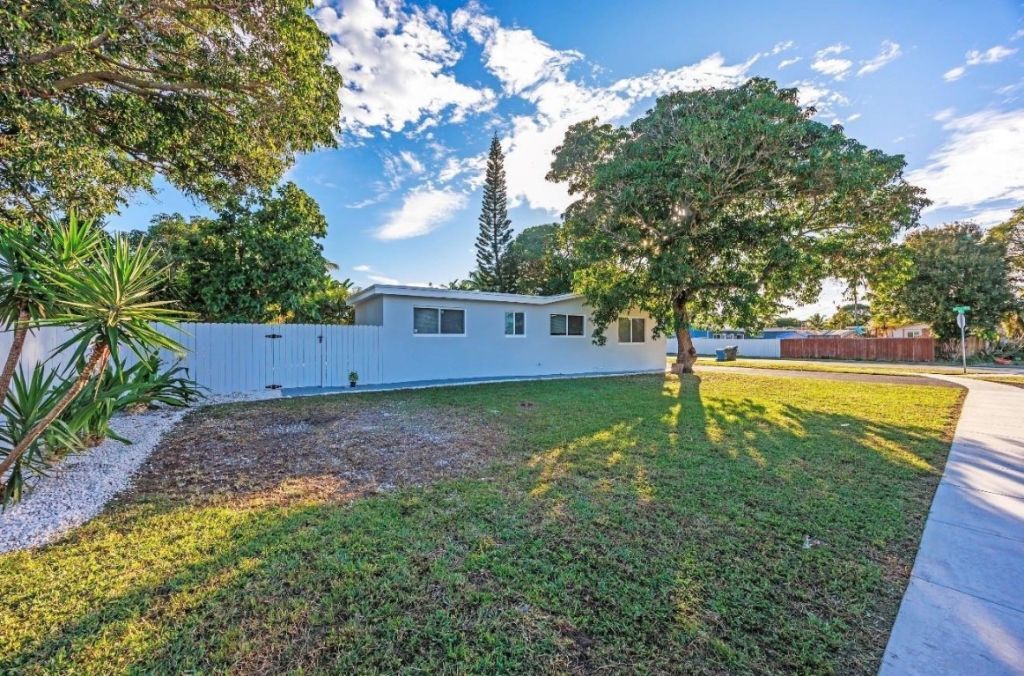 5710 NE 2nd Terrace, Fort Lauderdale, FL 33334 Photo