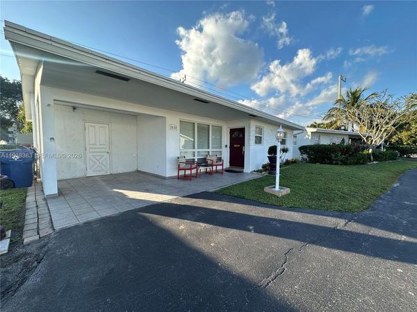 2420 Park Ln, Unit 102, Hollywood, FL 33021