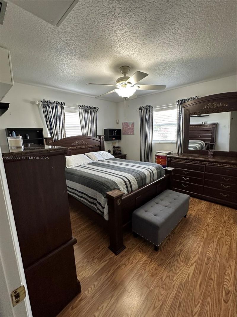 2420 Park Ln, Unit 102, Hollywood, FL 33021 Photo