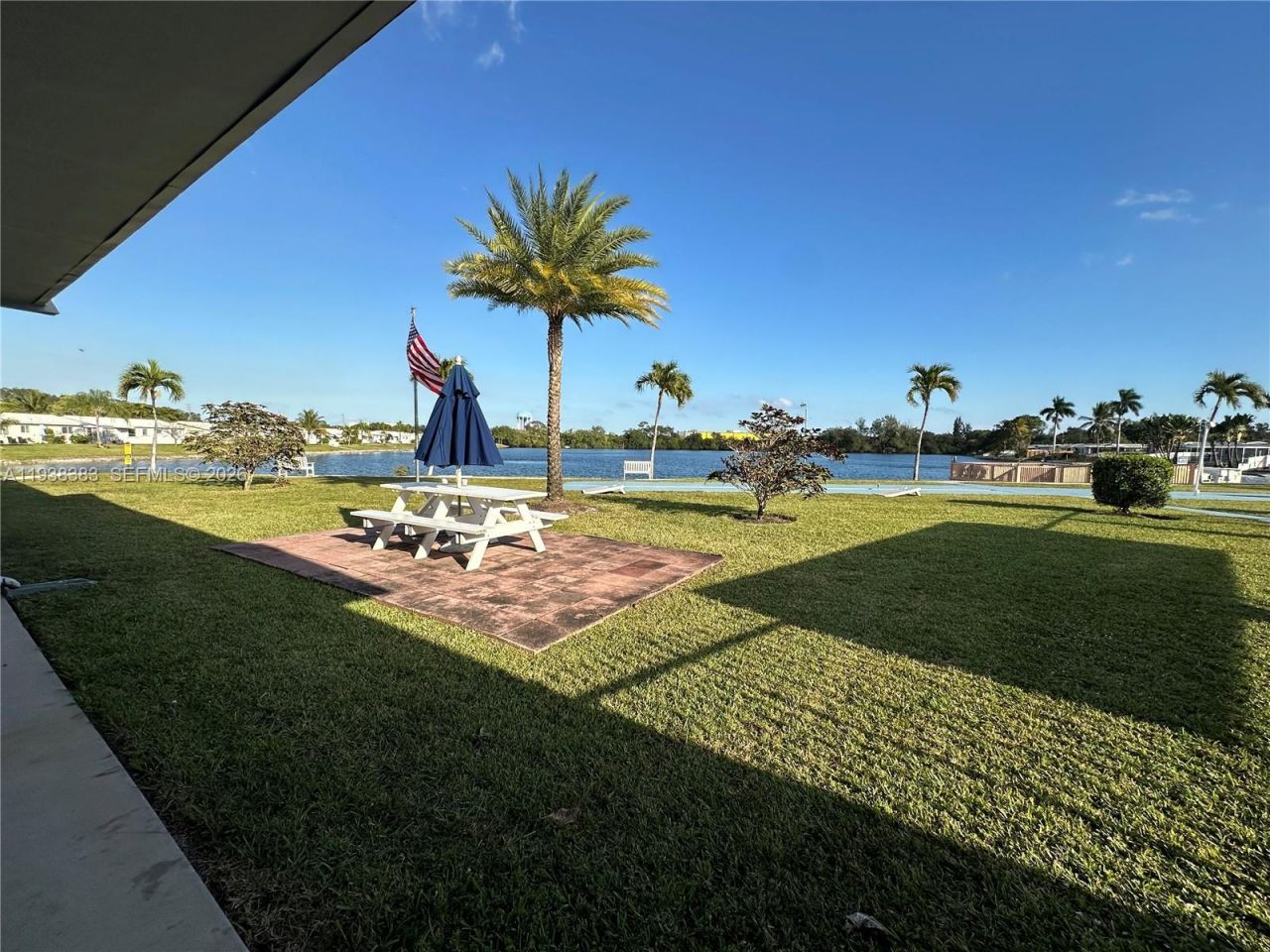 2420 Park Ln, Unit 102, Hollywood, FL 33021 Photo