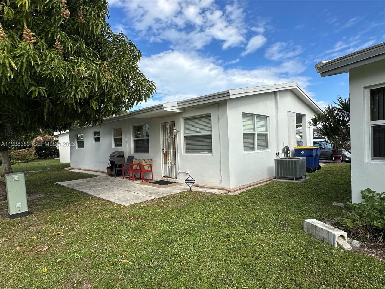 2420 Park Ln, Unit 102, Hollywood, FL 33021 Photo