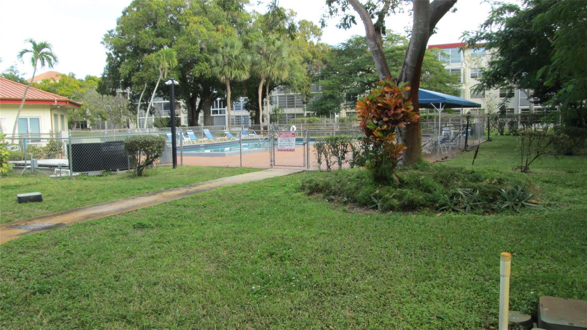 3001 NW 48th Avenue, Unit 237, Lauderdale Lakes, FL 33313 Photo