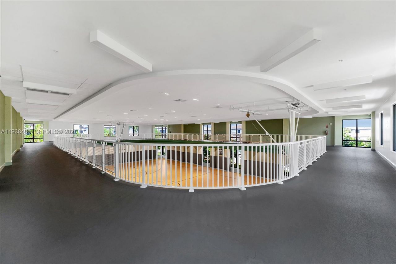 8279 NW 43rd St, Doral, FL 33166 Photo