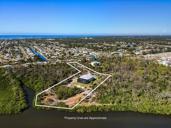 1091 LAMPP DRIVE, ENGLEWOOD, FL 34223