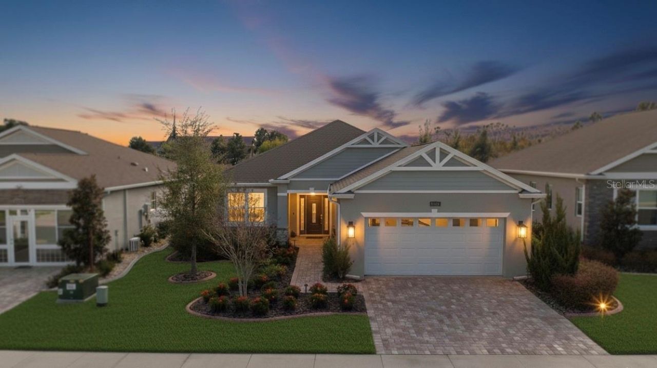 4790 NE 125th Loop, Oxford, FL 34484 Main Photo