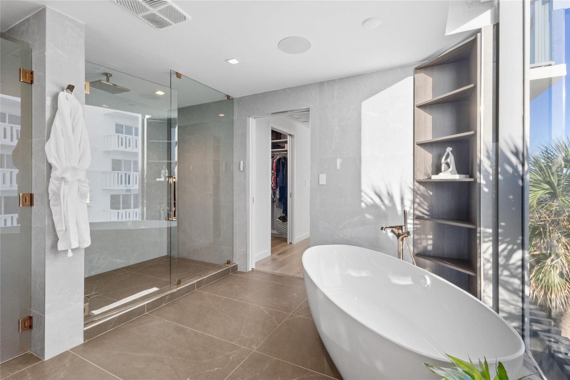 1116 N Ocean Boulevard, Unit 301, Pompano Beach, FL 33062 Photo