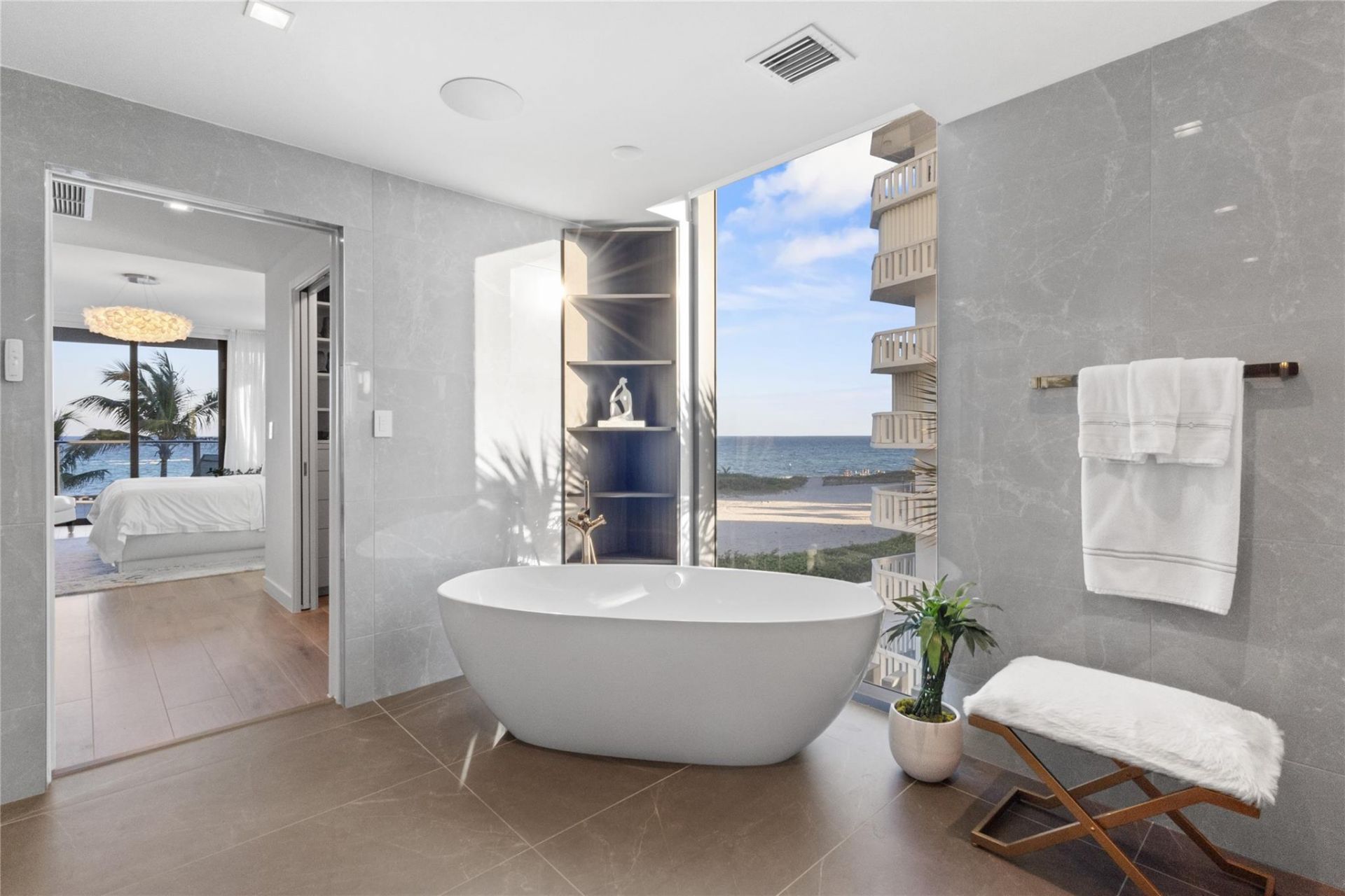 1116 N Ocean Boulevard, Unit 301, Pompano Beach, FL 33062 Photo