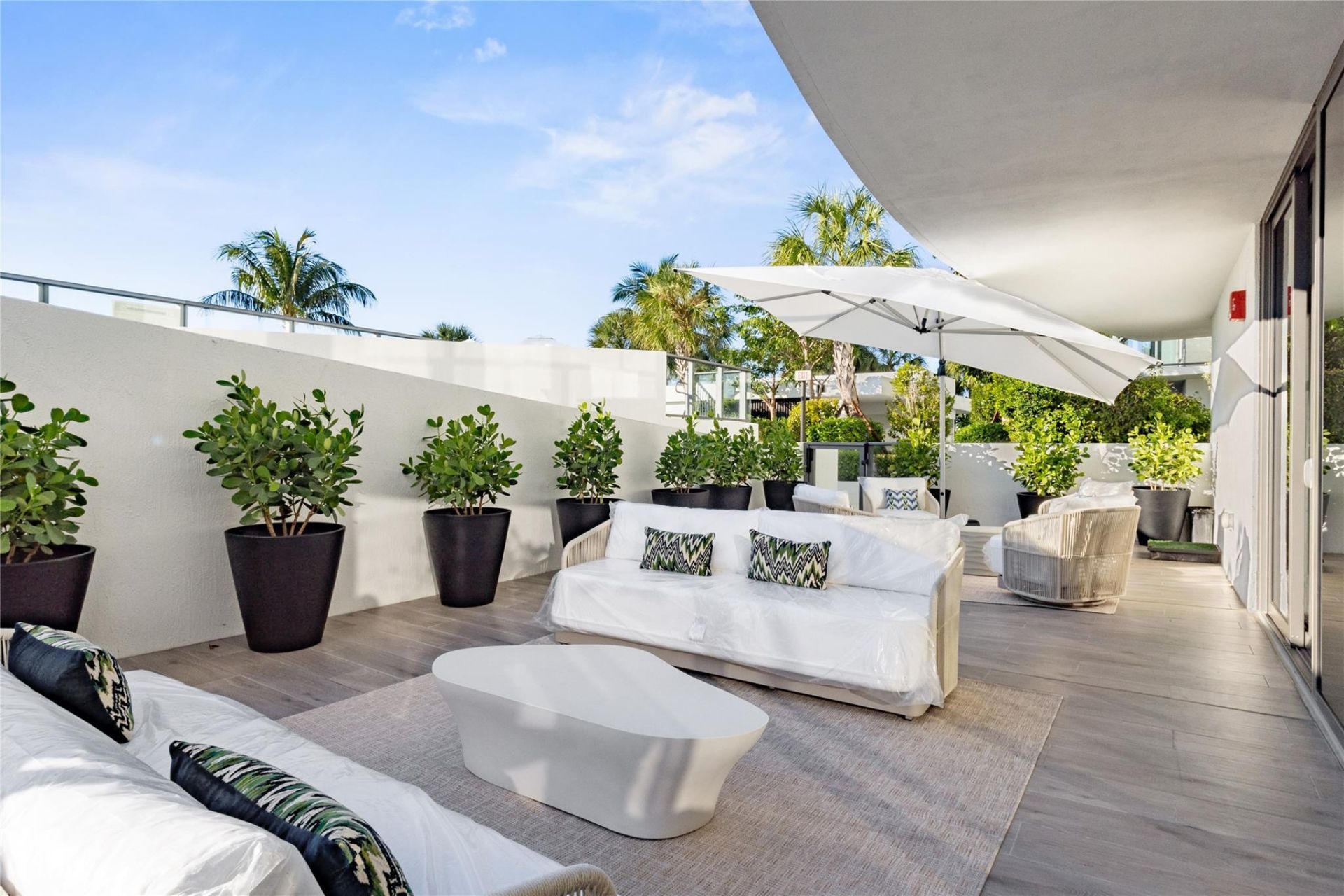 1116 N Ocean Boulevard, Unit 301, Pompano Beach, FL 33062 Photo