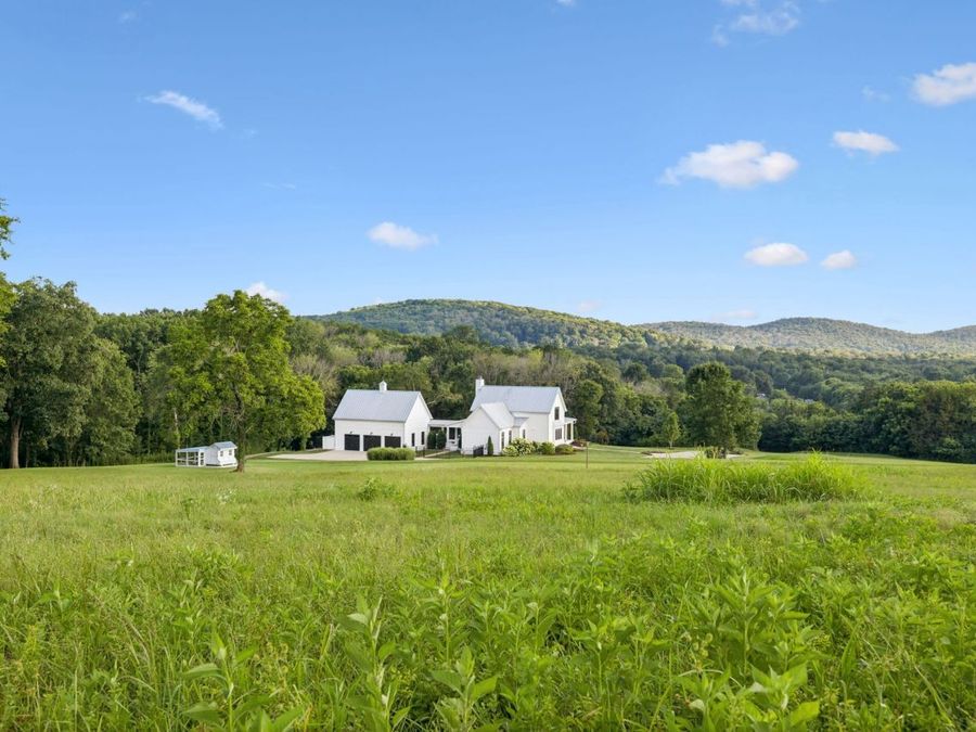 Property Image 100